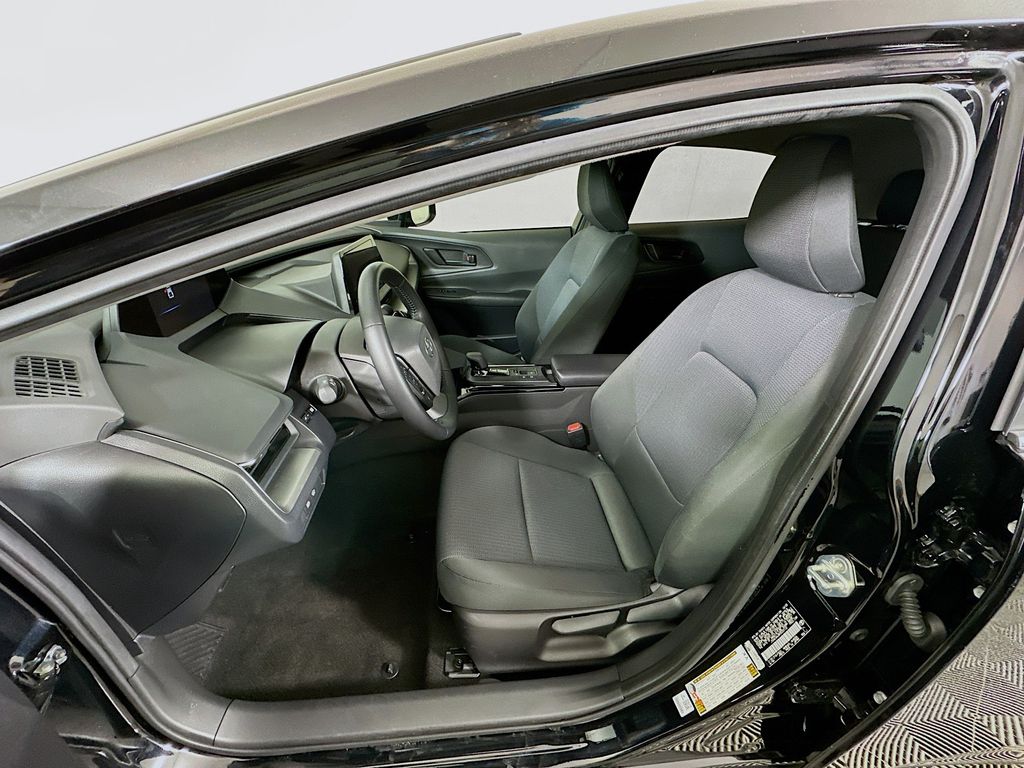 Thumbnail: 2024 Toyota Prius - 21