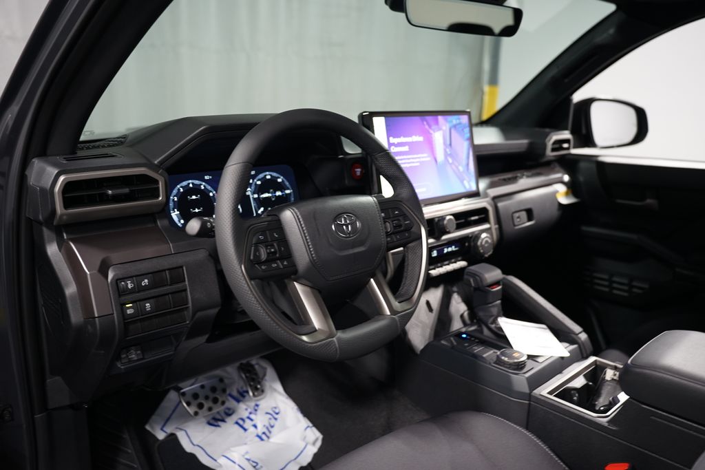 2025 Toyota Tacoma TRD Sport 12