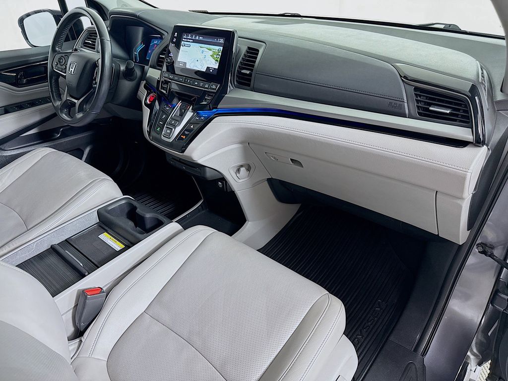 Thumbnail: 2018 Honda Odyssey - 29