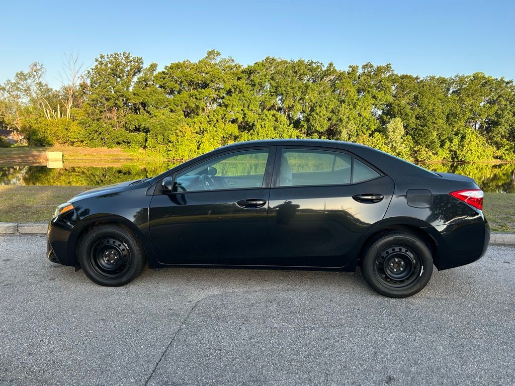 Thumbnail: 2016 Toyota Corolla - 2