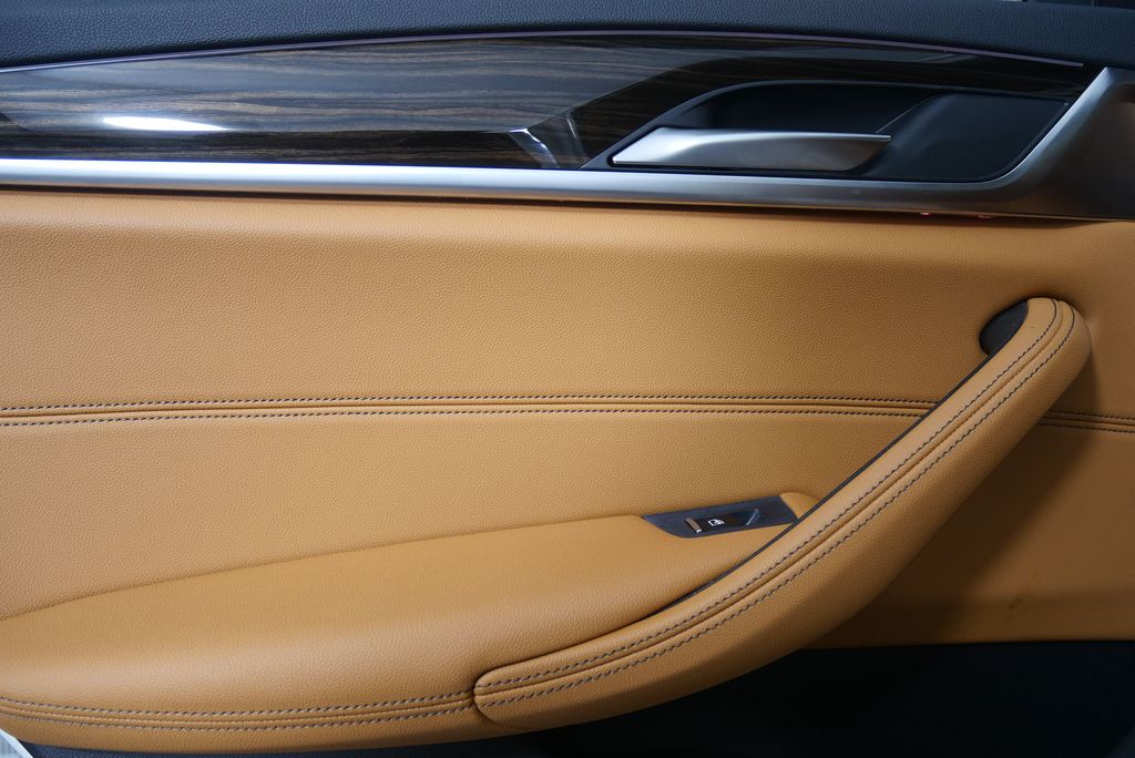 2022 BMW 5 Series 540i 14