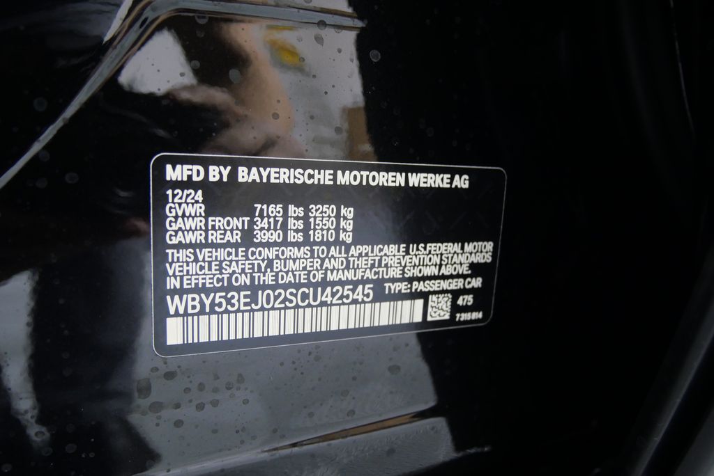 2025 BMW i7 xDrive60 32