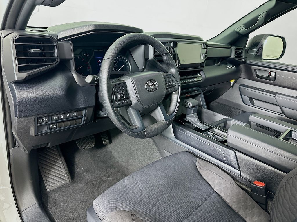 2025 Toyota Tundra SR 9