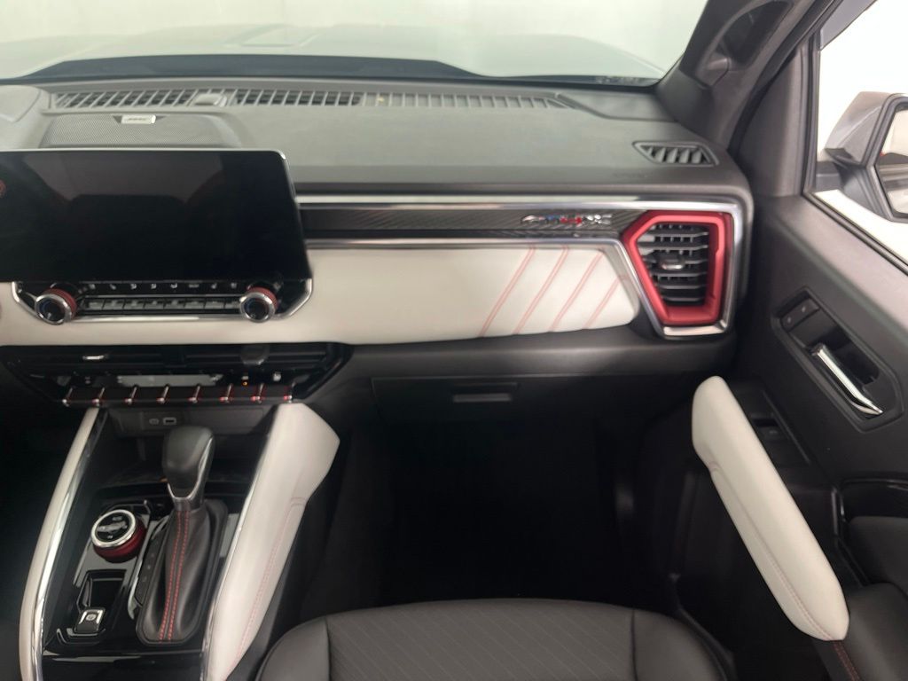 Thumbnail: 2024 GMC Canyon - 19