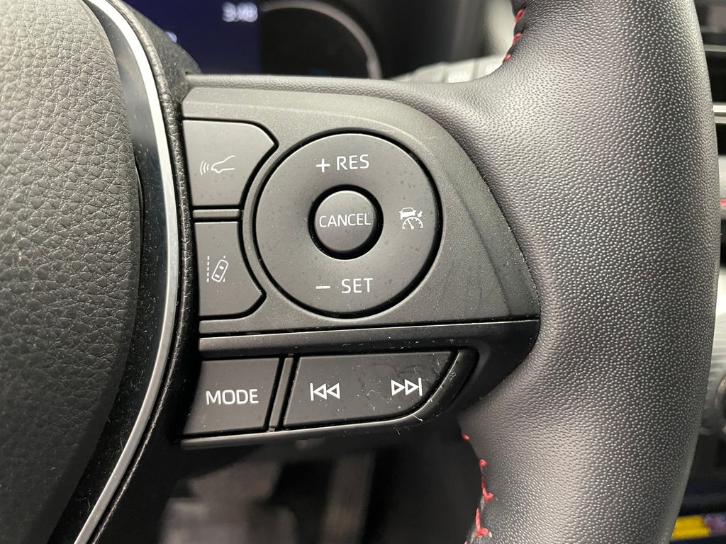 2022 Toyota RAV4 Prime XSE 23