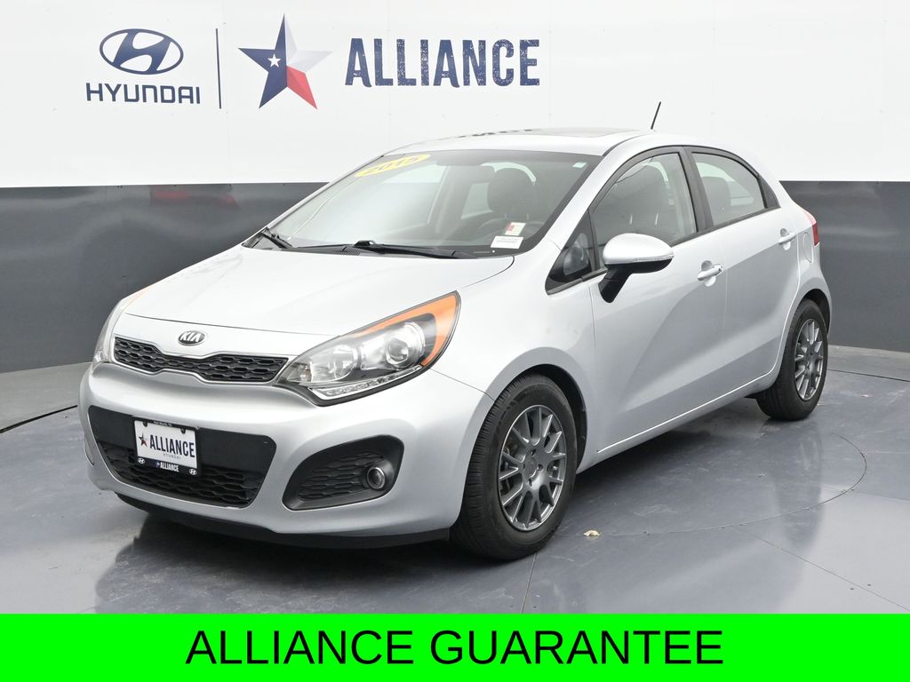 Bright Silver 2015 Kia Rio5 SX Hatchback Front-Wheel Drive 6-Speed Automatic