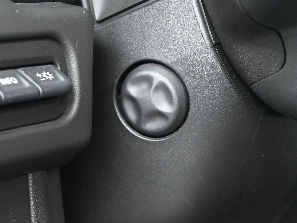 Used 2022 Onyx Black GMC AT4 image 15