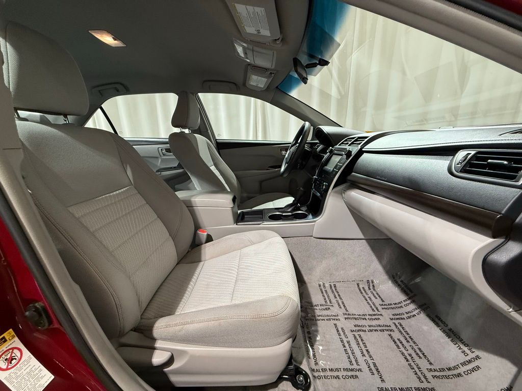 Thumbnail: 2015 Toyota Camry - 19