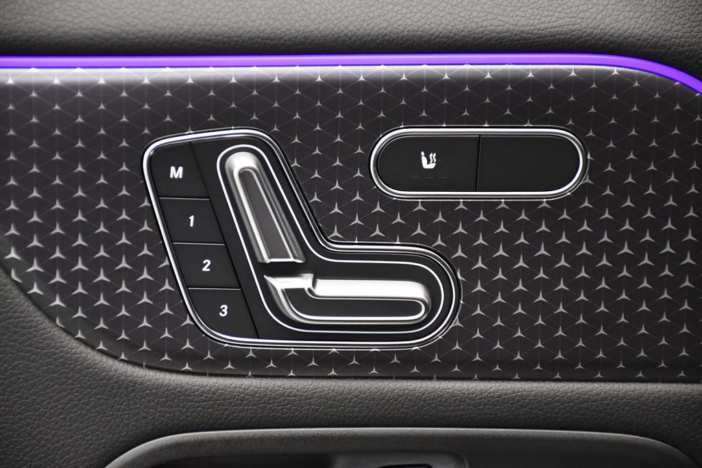 Thumbnail: 2025 Mercedes-Benz GLA - 31