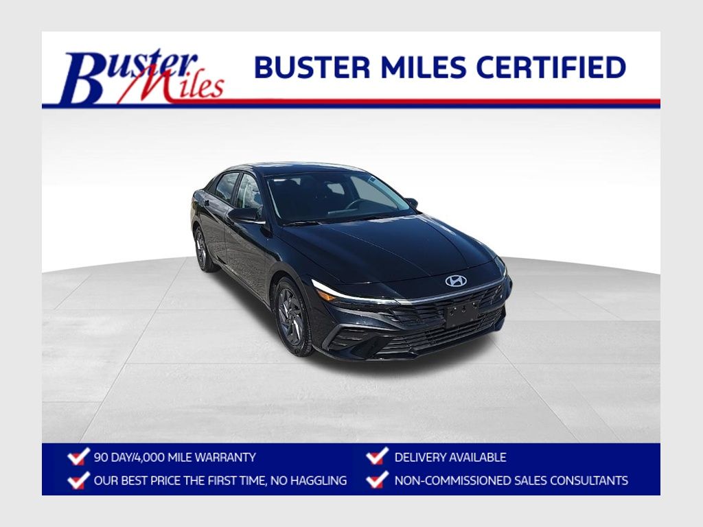 Abyss Black 2024 Hyundai Elantra Sedan Front-Wheel Drive Continuously Variable Transmission