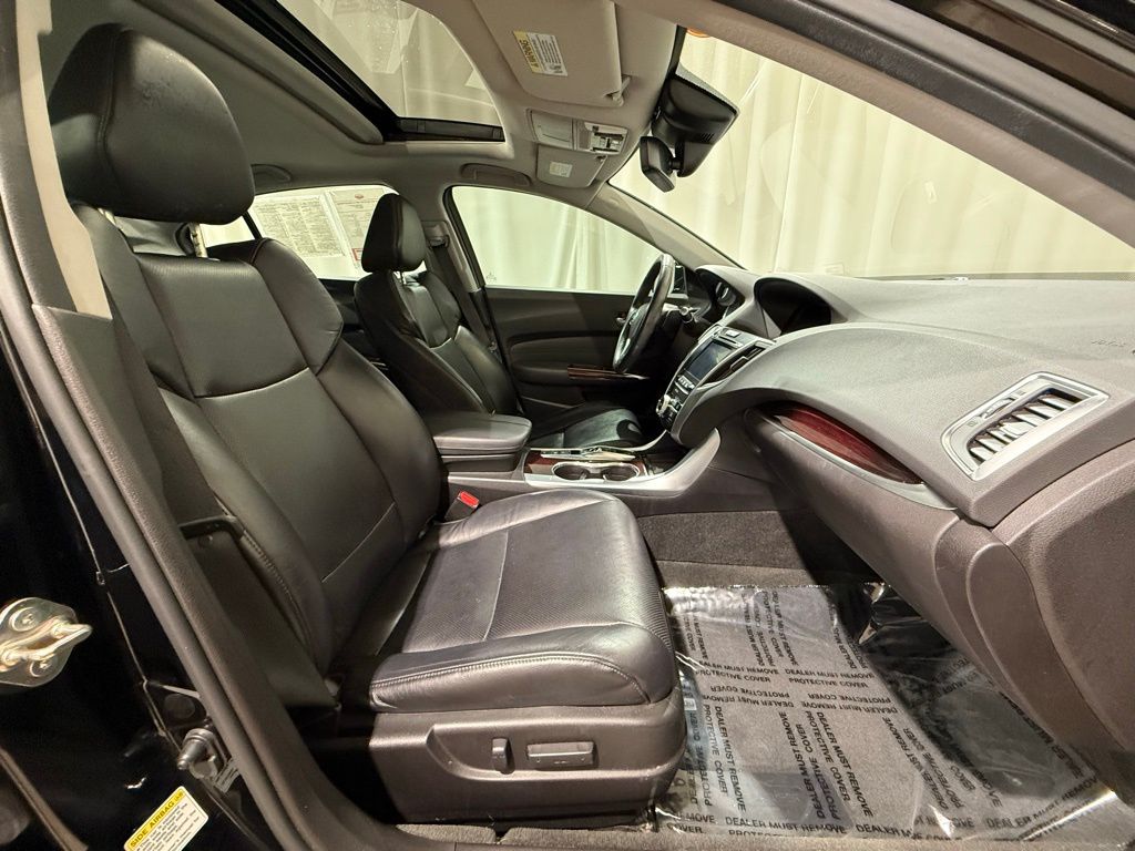 Thumbnail: 2016 Acura TLX - 22