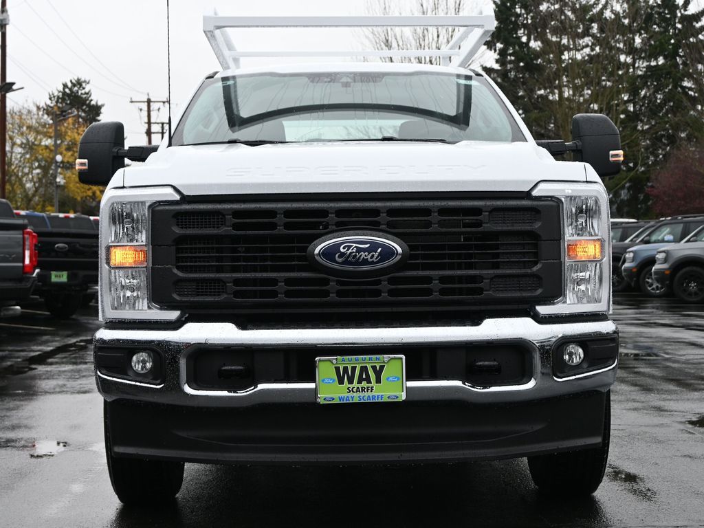 2026 Ford F-350 XL photo 4