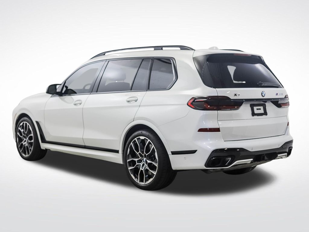 Thumbnail: 2026 BMW X7 - 3