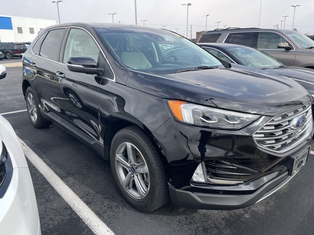 2019 Ford Edge Titanium 2