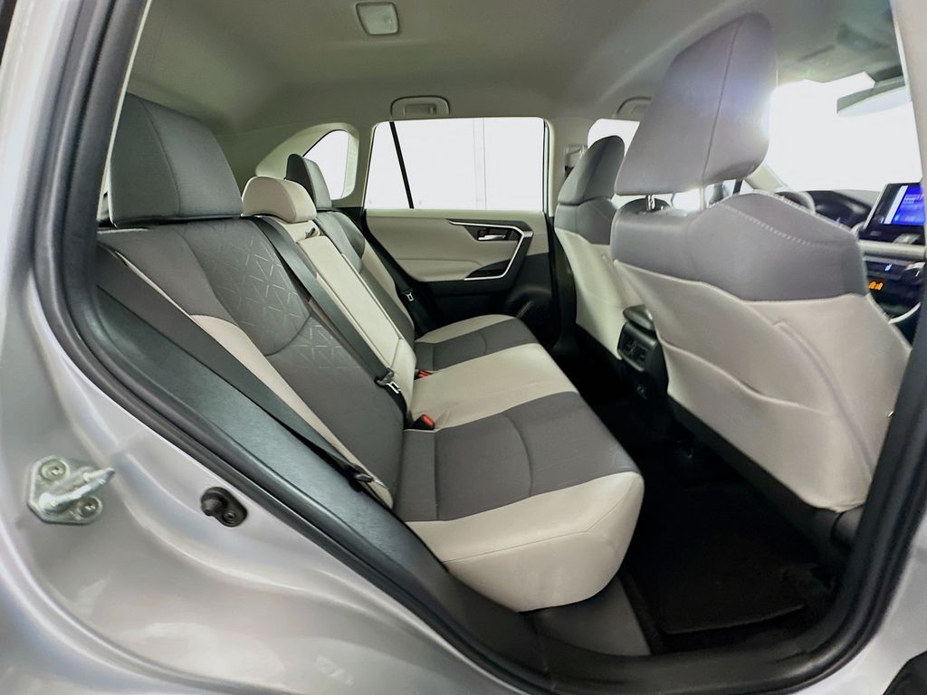 Thumbnail: 2023 Toyota RAV4 - 27