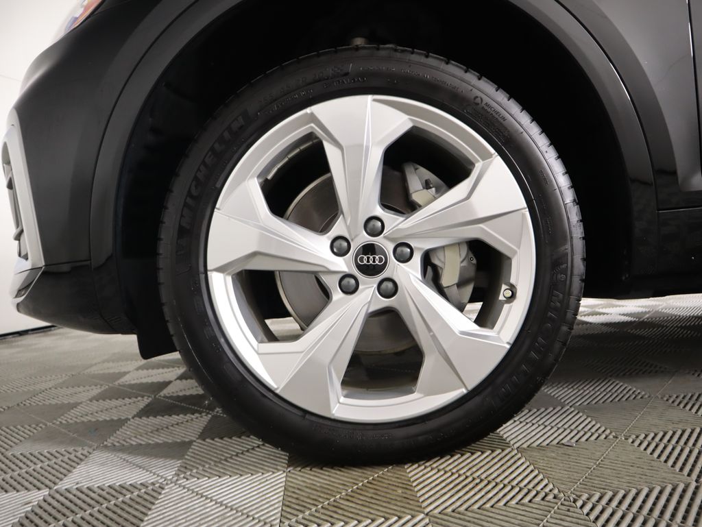 Thumbnail: 2021 Audi Q5 - 31