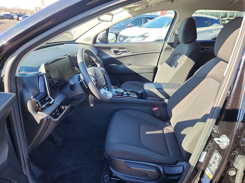 Thumbnail: 2024 Kia Sportage - 15