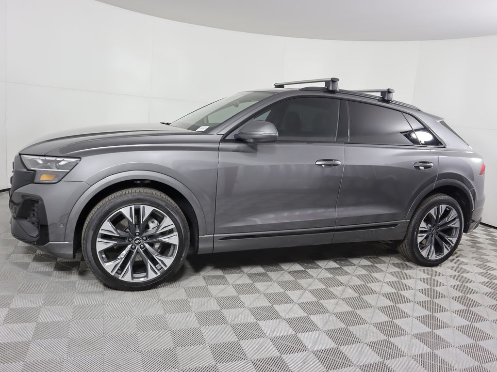 2025 Audi Q8  8