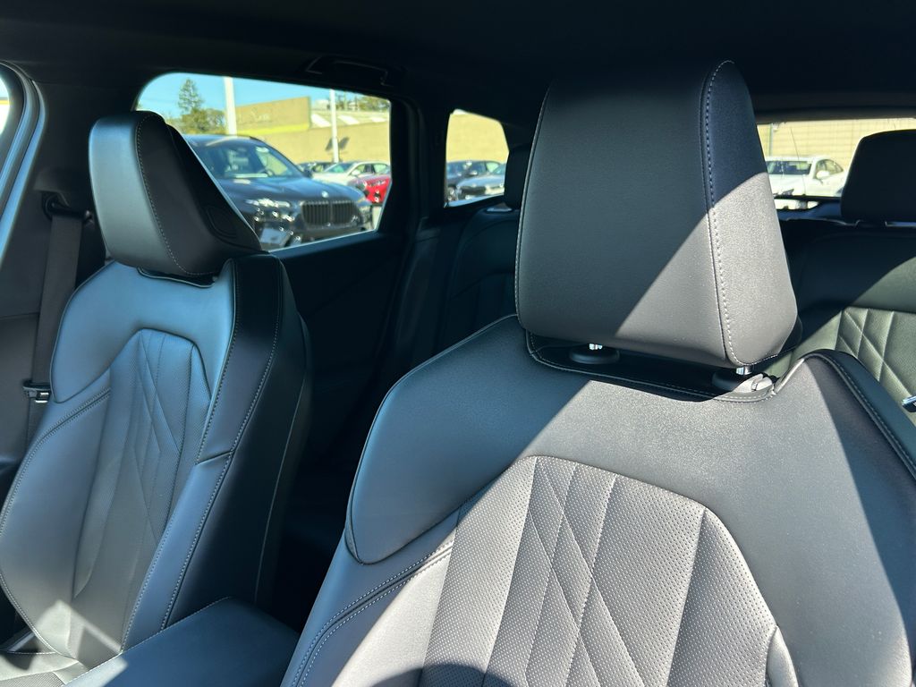 Thumbnail: 2026 BMW X3 - 14