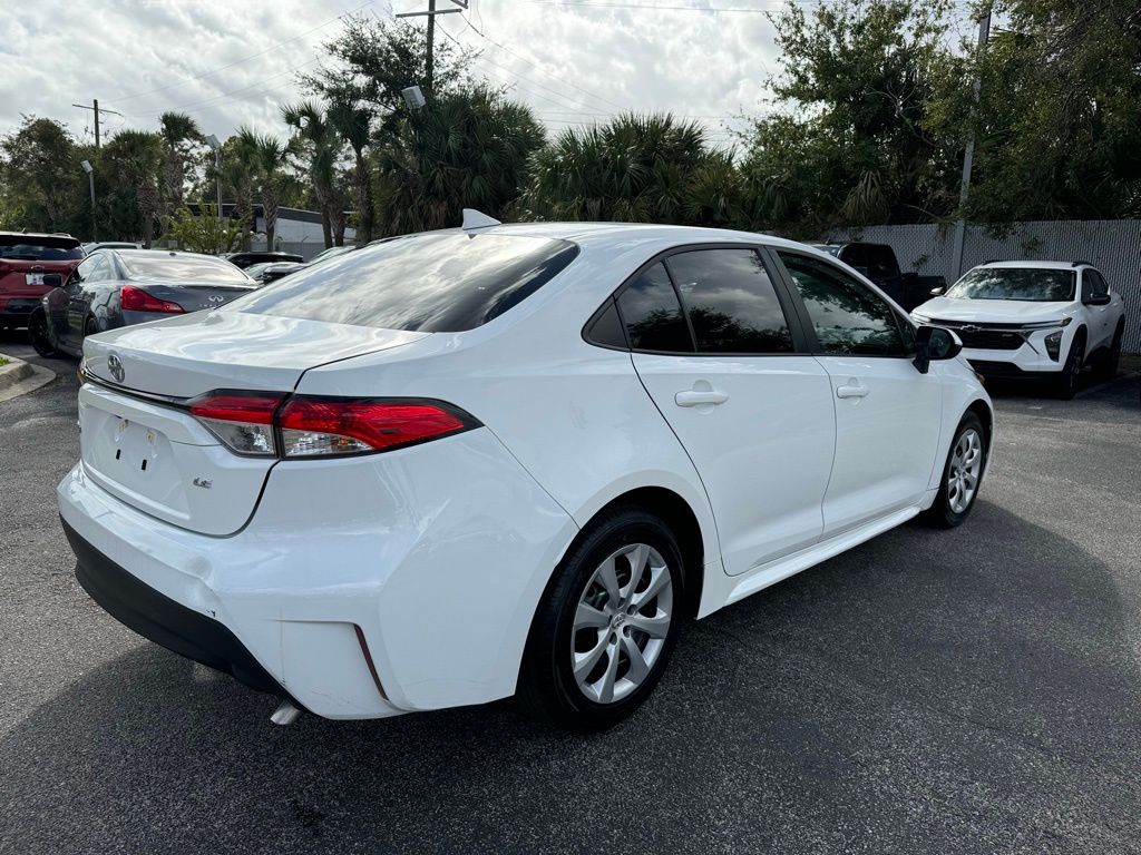 2023 Toyota Corolla LE 8