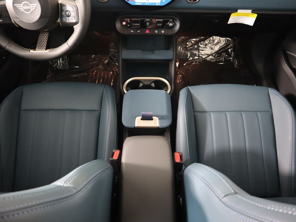 2025 MINI Cooper Countryman Iconic 19