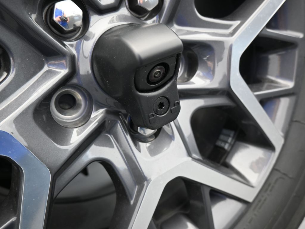 New 2026 Bright White Clearcoat Jeep Sahara image 31