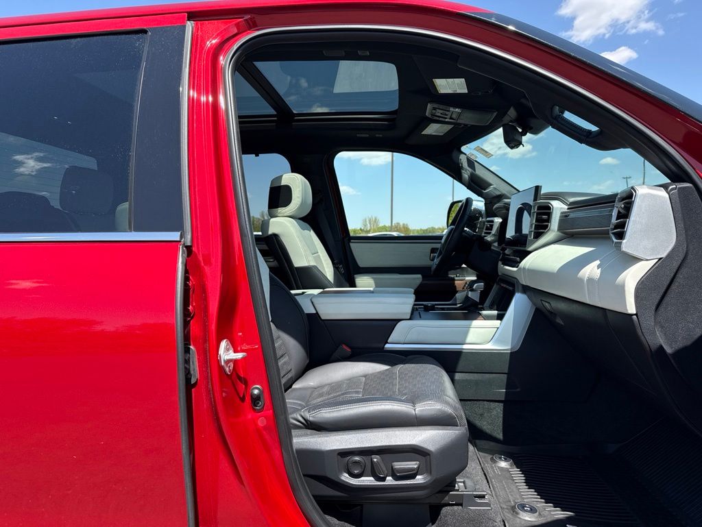 2023 Toyota Tundra Hybrid