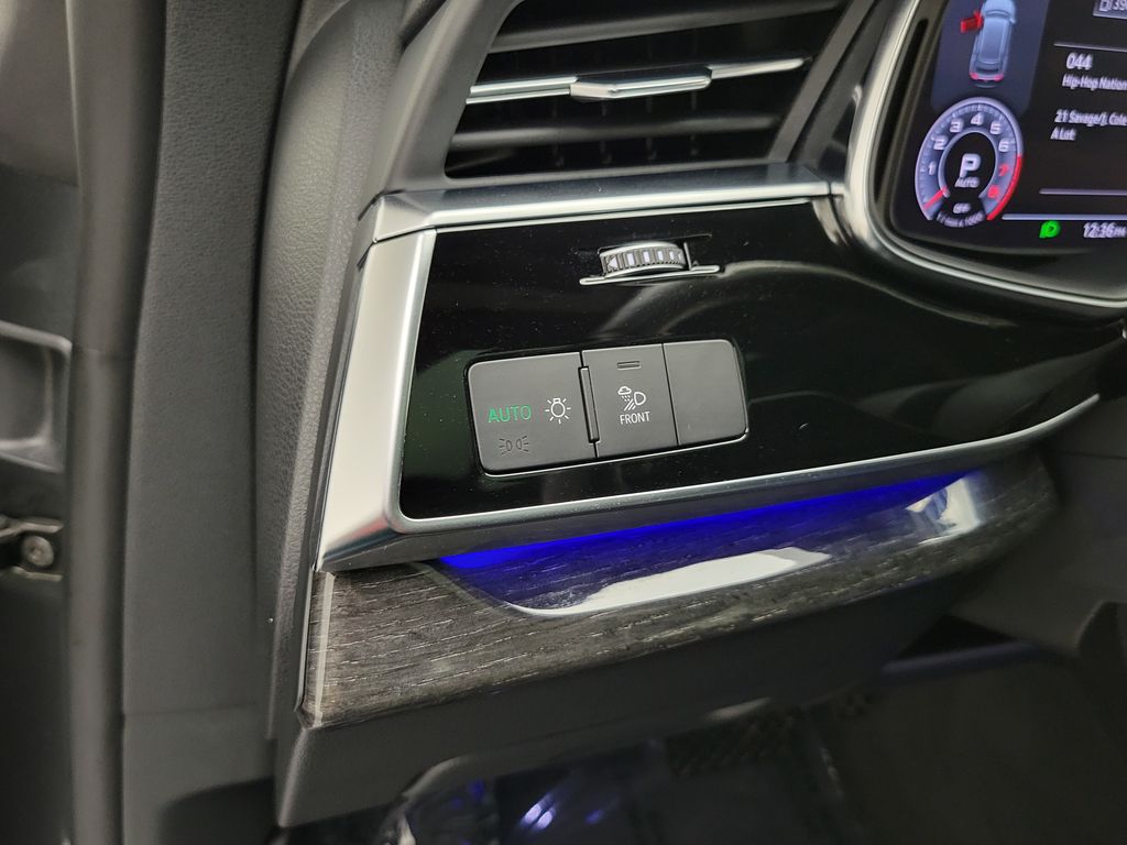 Thumbnail: 2019 Audi Q8 - 28