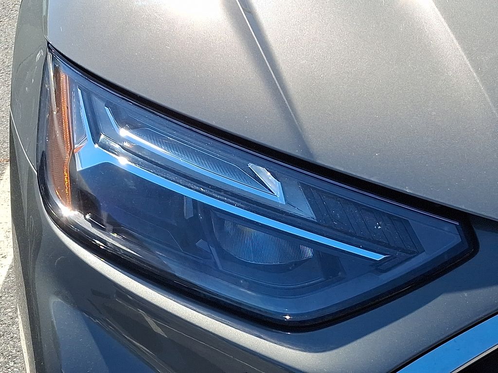 Thumbnail: 2023 Audi Q5 - 4