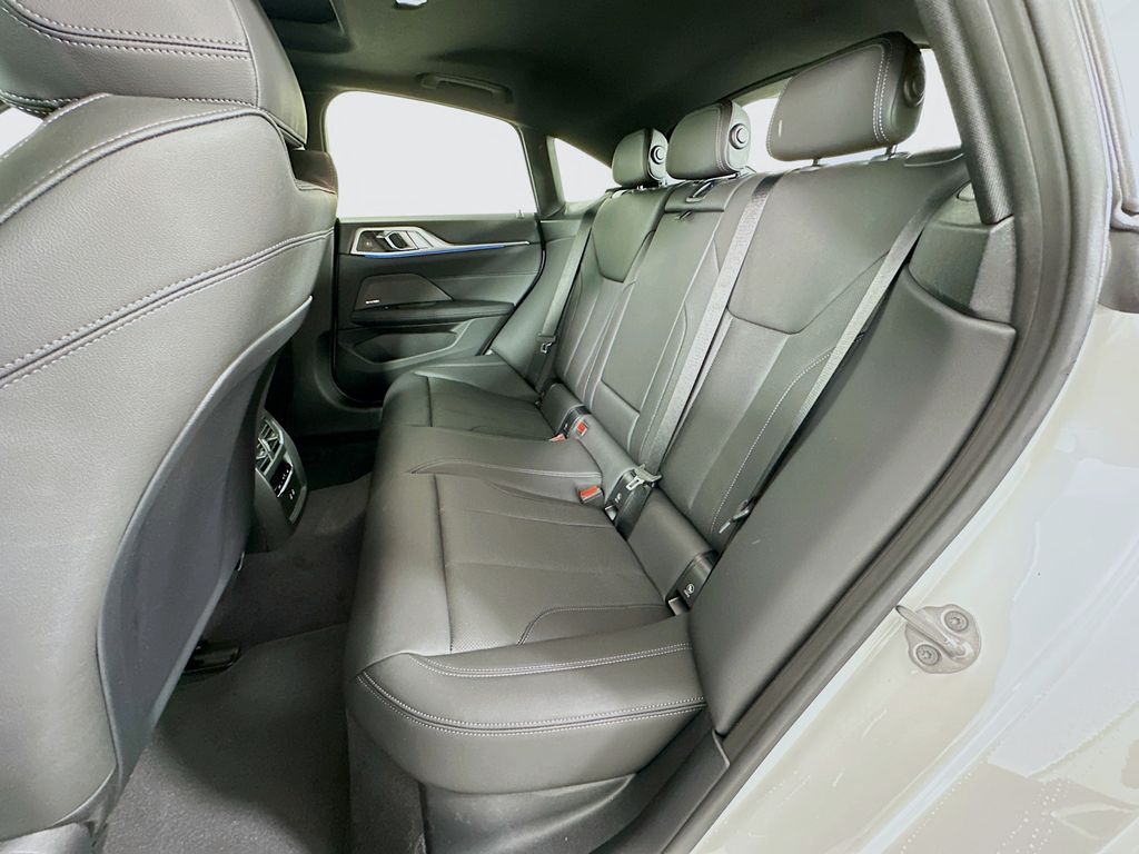 Thumbnail: 2026 BMW i4 - 17