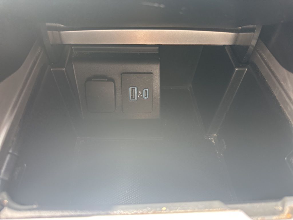 2020 Agate Black Metallic Ford Explorer XLT RWD SUV
