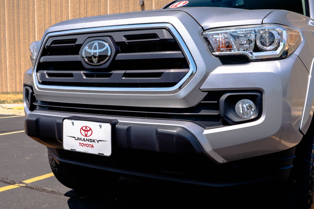 Used 2018 Toyota Tacoma Truck