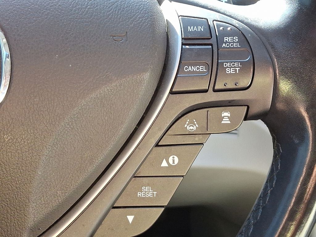 Thumbnail: 2020 Acura ILX - 22