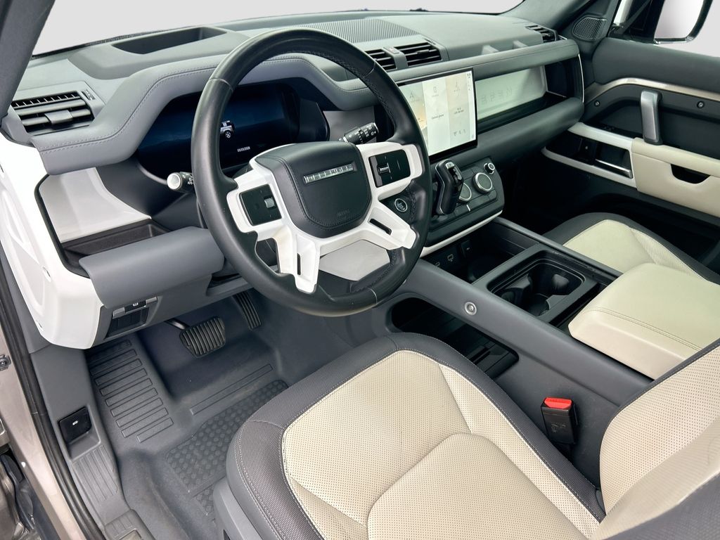 Thumbnail: 2023 Land Rover Defender - 9