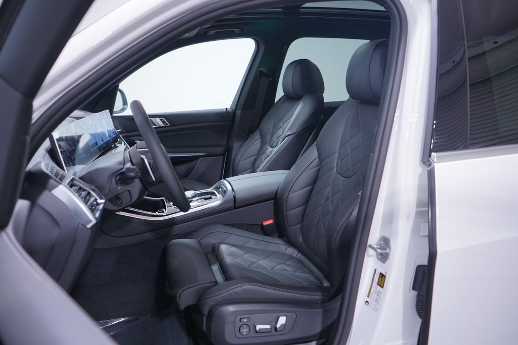 Thumbnail: 2026 BMW X5 - 7