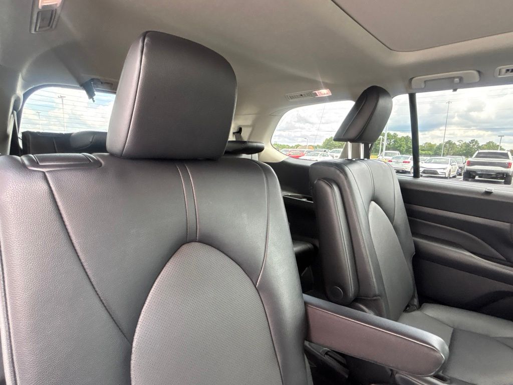 Used 2025 Toyota Grand Highlander SUV