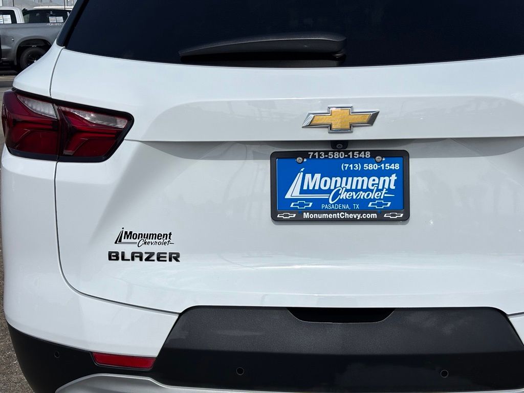 2022 Chevrolet Blazer LT White at DeMontrond Auto Country