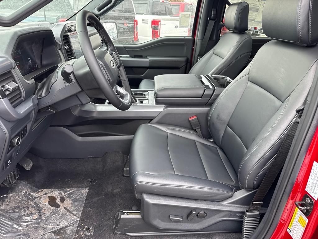 2025 Ford F-150 XLT - Photo 12