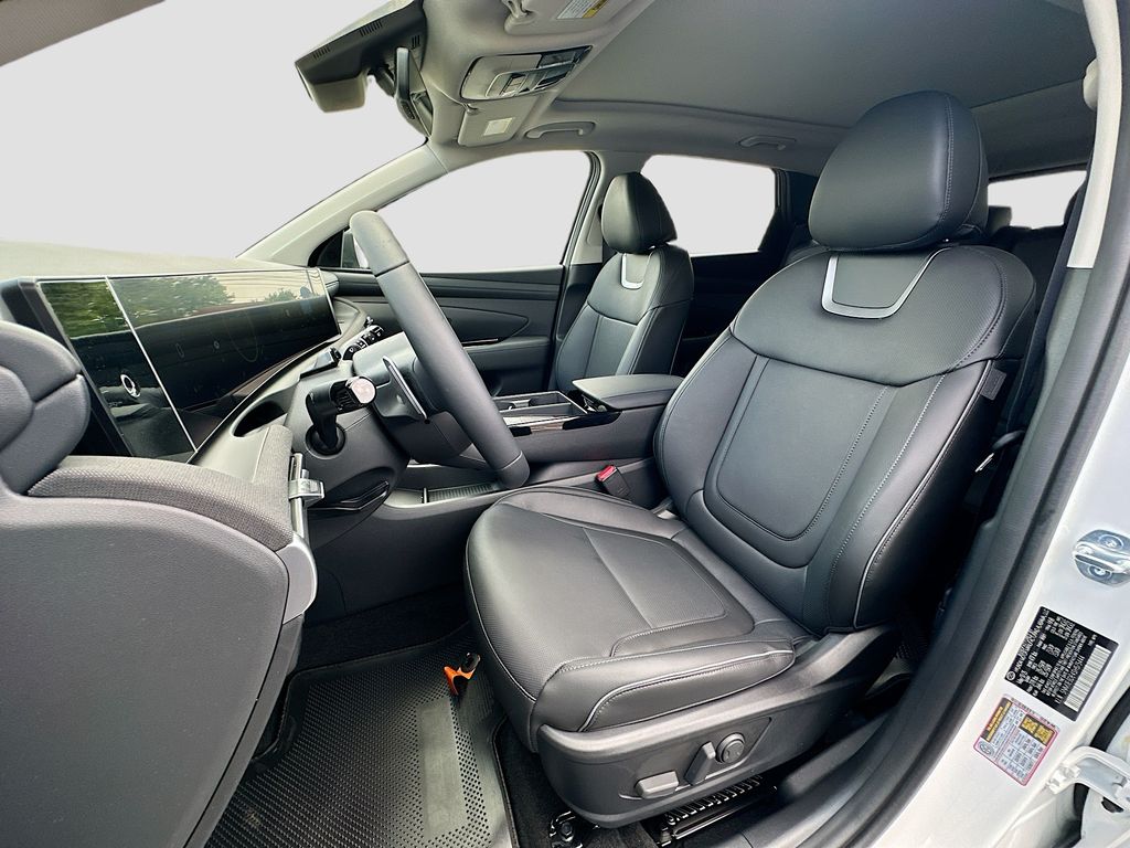 2025 Hyundai Tucson Limited 16