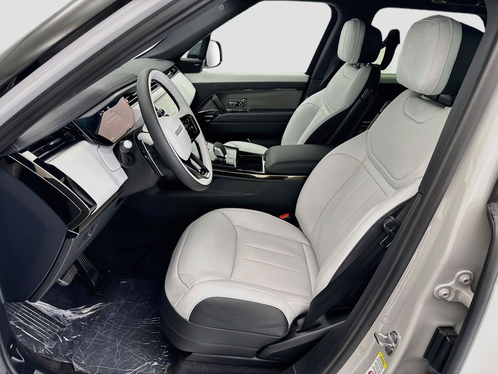 Thumbnail: 2026 Land Rover Range Rover Sport - 18