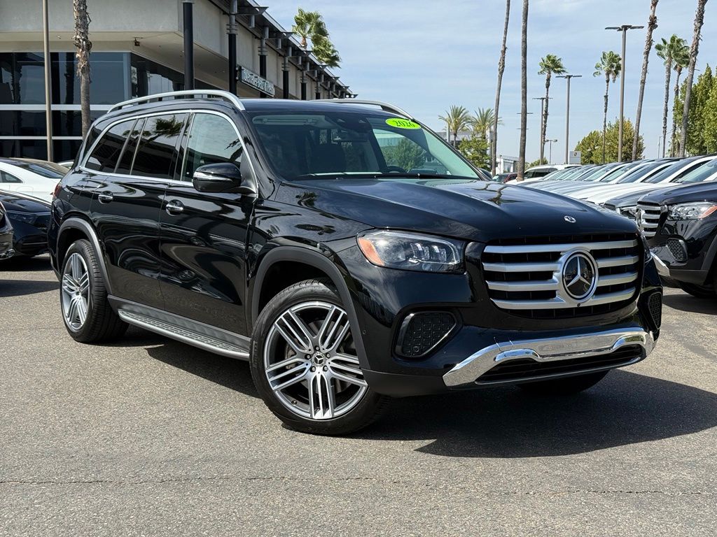  2026 Mercedes-Benz GLS 450 4MATIC   