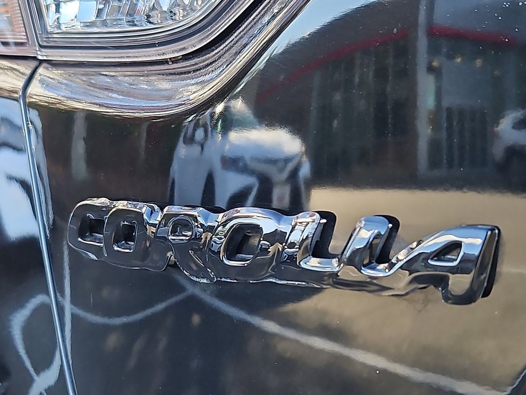 Thumbnail: 2024 Toyota Corolla - 30