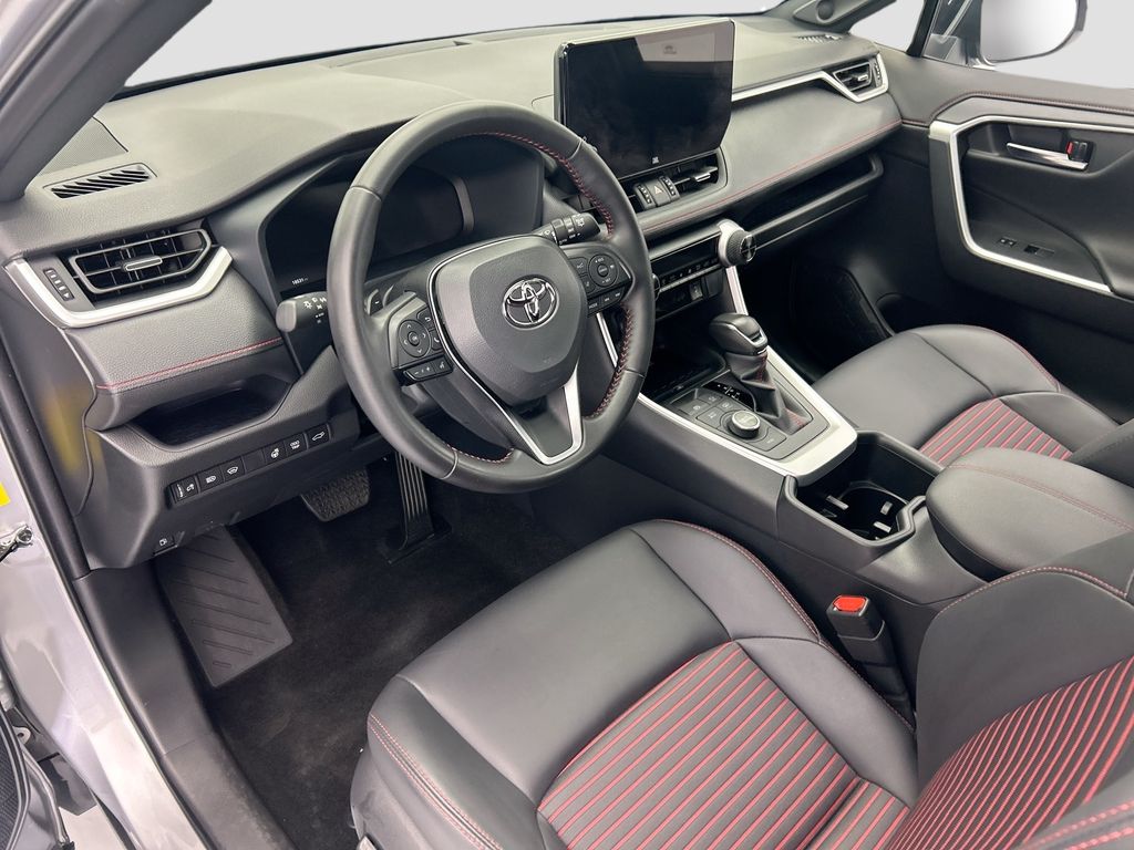 Thumbnail: 2025 Toyota RAV4 - 9