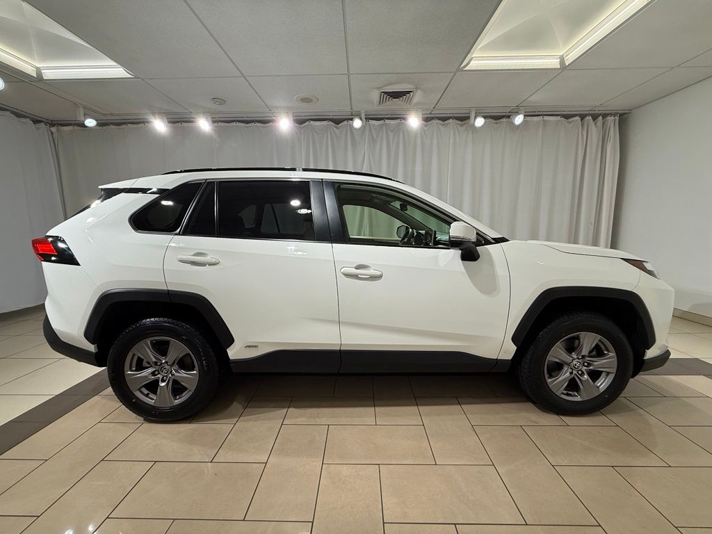 Thumbnail: 2024 Toyota RAV4 - 6