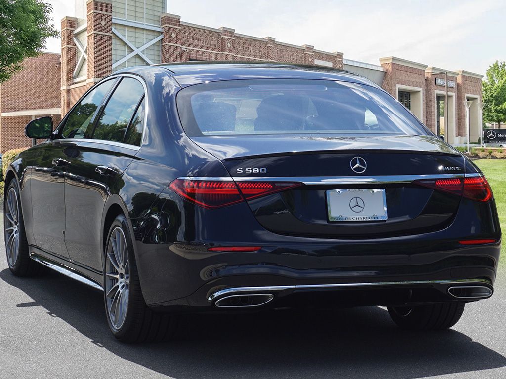 Thumbnail: 2026 Mercedes-Benz S-Class - 7