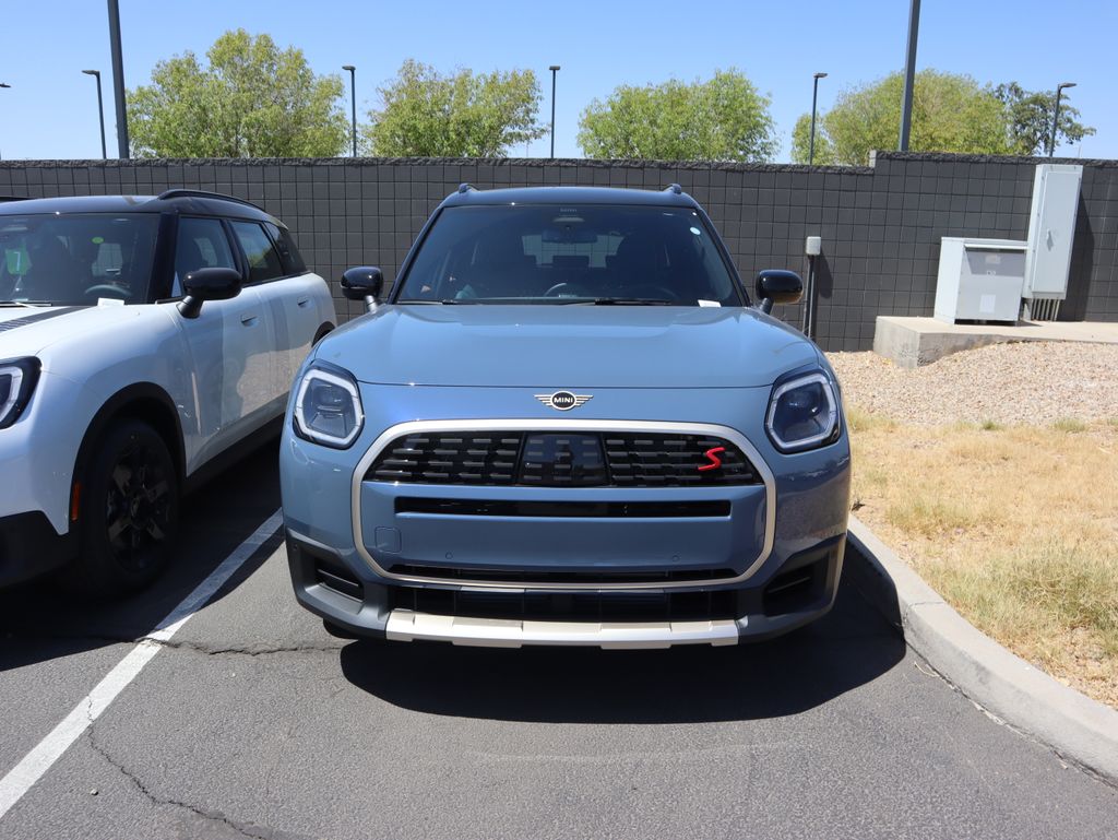 Thumbnail: 2027 MINI Cooper Countryman - 2