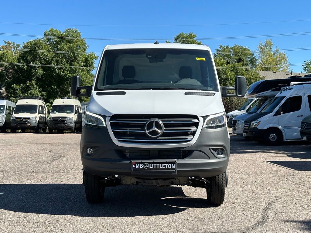 2023 Mercedes-Benz Sprinter 3500 Cab Chassis 170 WB 6