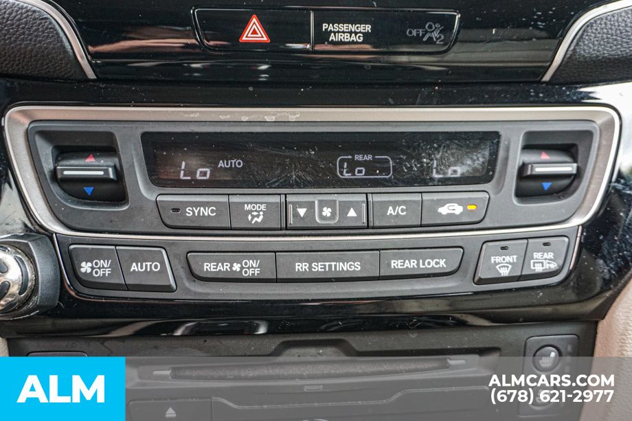 2019 Honda Pilot Elite photo 40