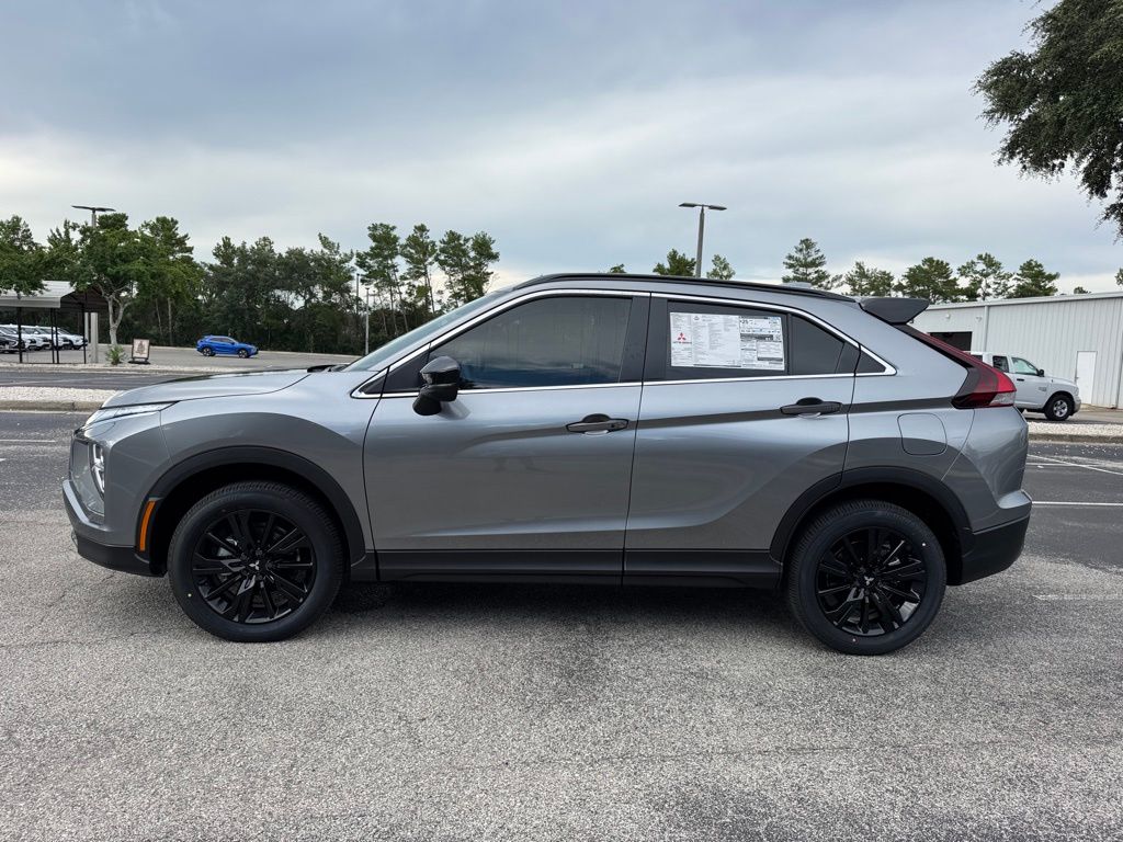 2025 Mitsubishi Eclipse Cross SEL photo 4