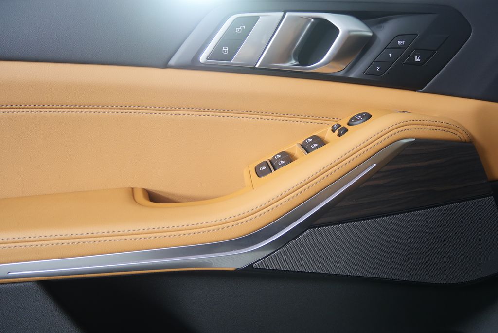 Thumbnail: 2026 BMW X5 - 8